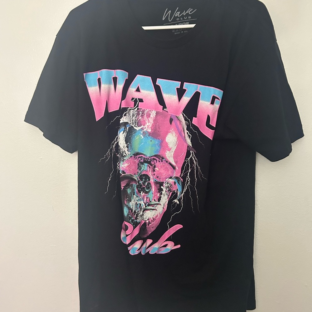 Wave Club Black T-Shirt